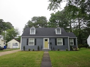 Building Photo - 524 Maycox Ave