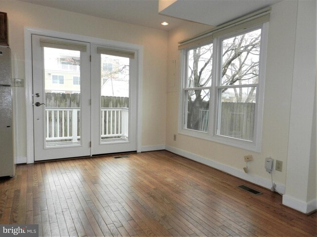 Building Photo - 307 Lafayette Blvd