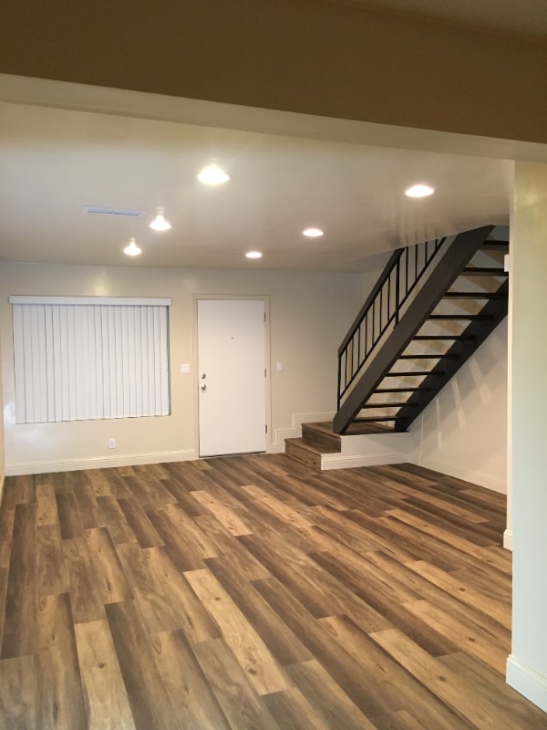 Building Photo - 509 E Park Ave