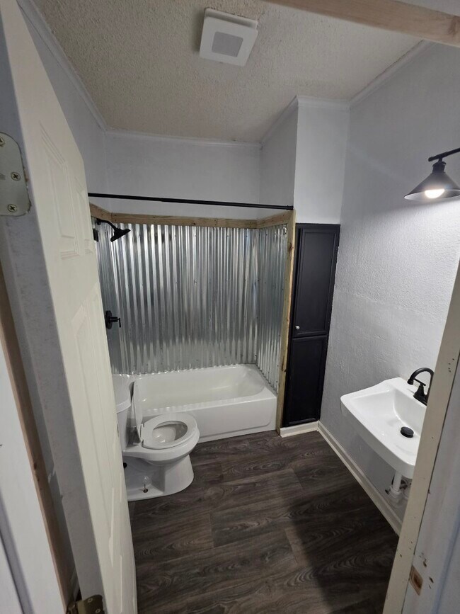 Foto del edificio - 2900 Center St