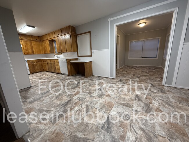 Building Photo - 2709 39th St
