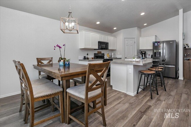 Kitchen/Dining - 19588 Hartford Ave