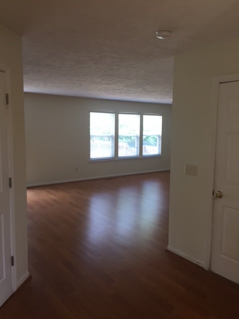 Building Photo - 6805 Governors Pointe Blvd