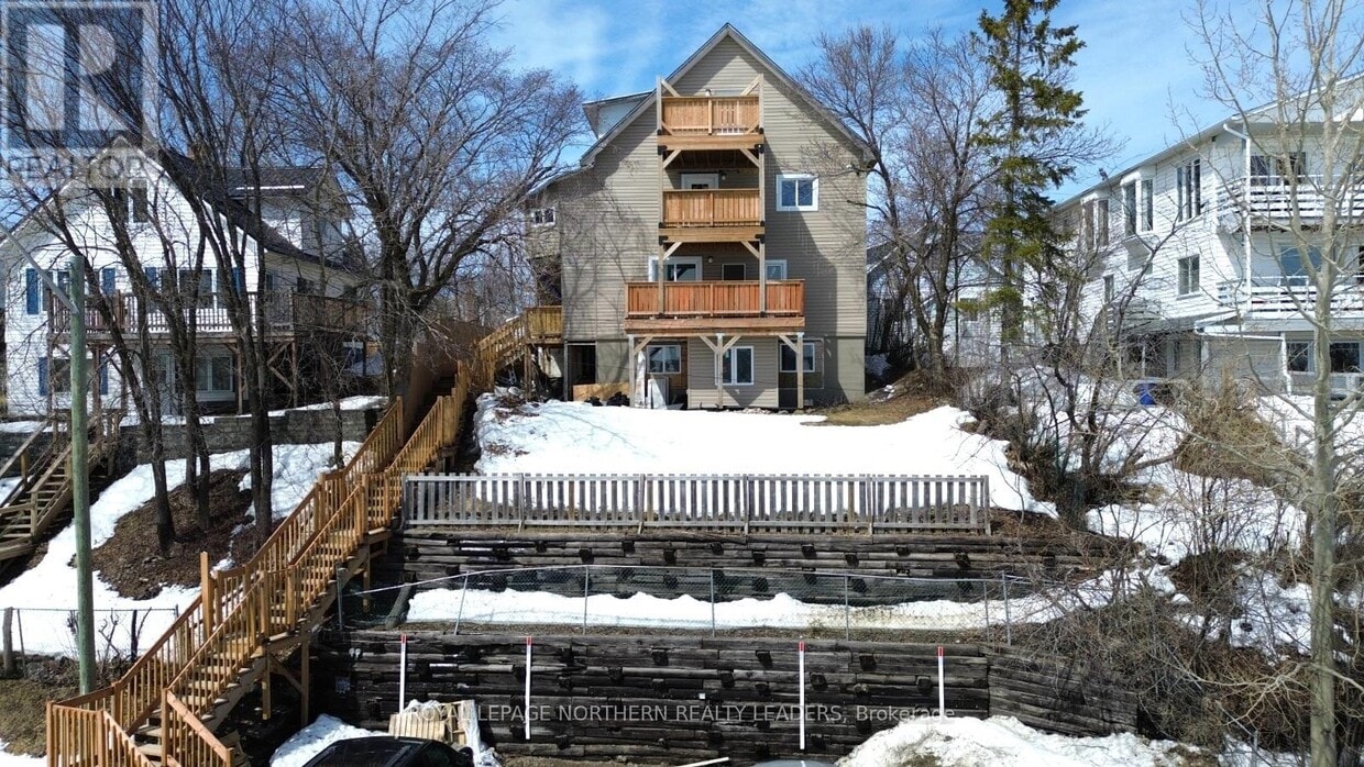 Building Photo - 177 Lakeshore Rd