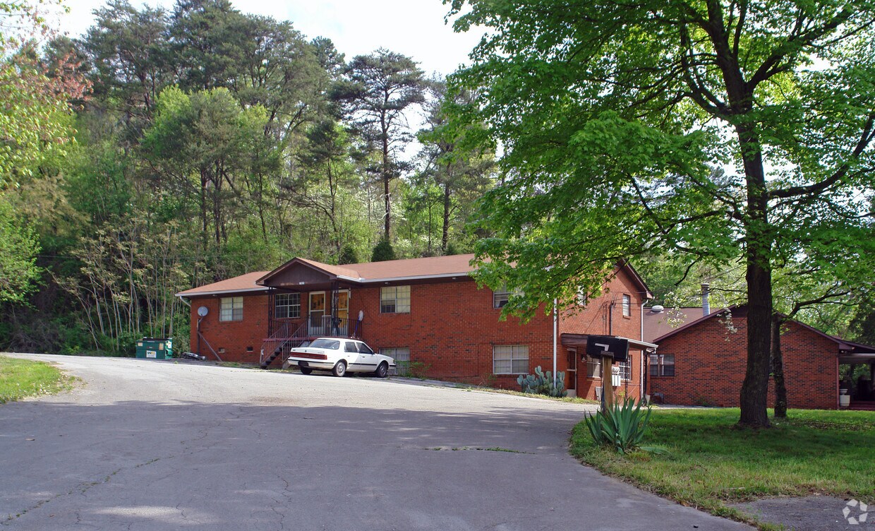 Building Photo - 1903 Ridgegrove Rd