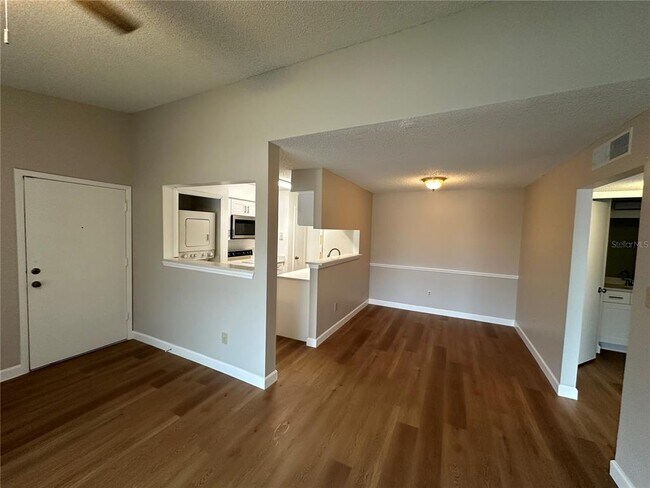 Building Photo - 4623 Cason Cove Dr