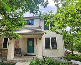 Building Photo - 1612 W Canal Ct