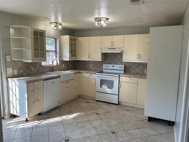Building Photo - 7458 Walling Ln