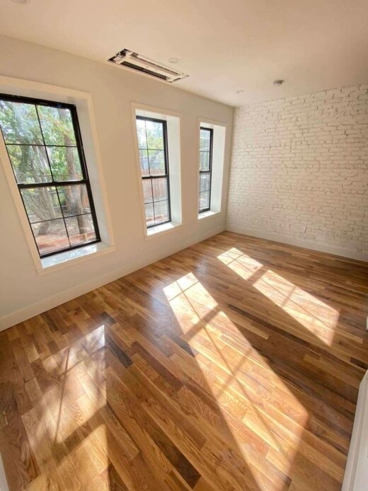 Building Photo - 1396 Saint Johns Pl