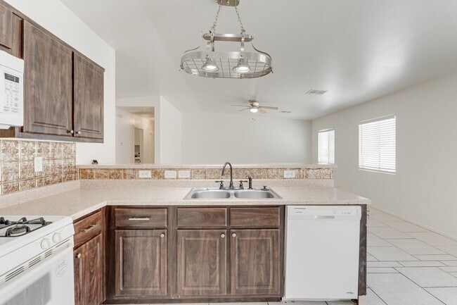 Building Photo - Charming 3-Bedroom Home with Open Living a...