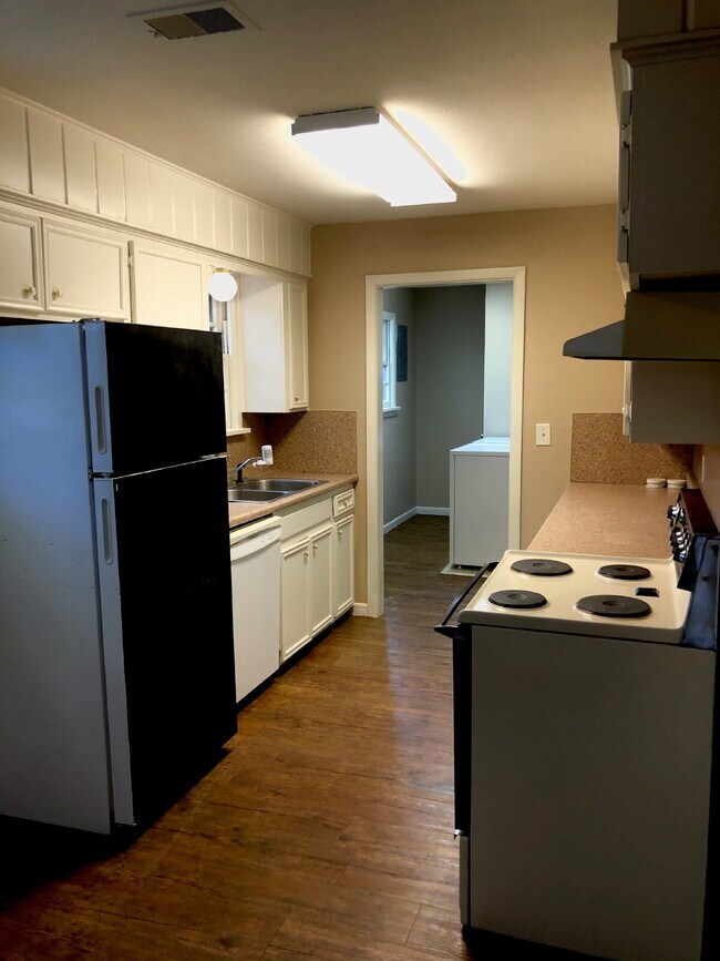 Foto del edificio - Cozy Three Bedroom - Maxey Park
