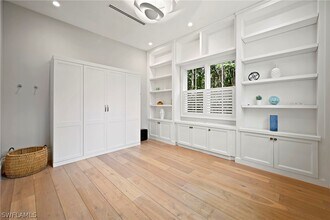 Building Photo - 215 3rd Ave N