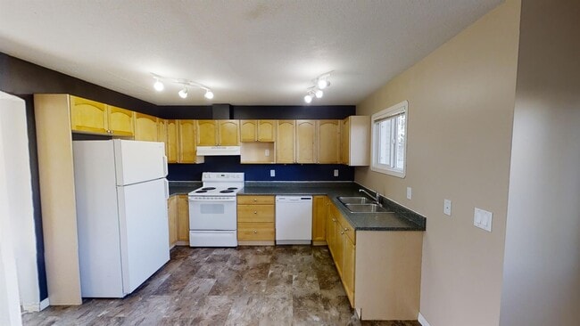 Photo du bâtiment - 9612-990A 90a St