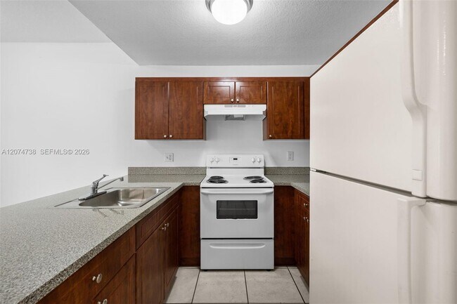 Foto del edificio - 2429 W 78th St