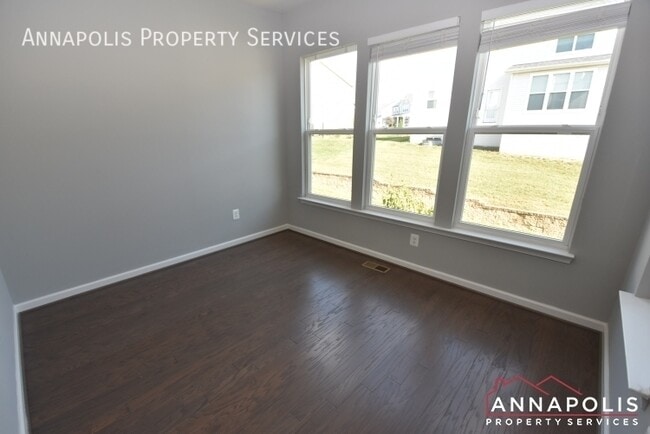 Foto del edificio - 8289 Meadowood Dr