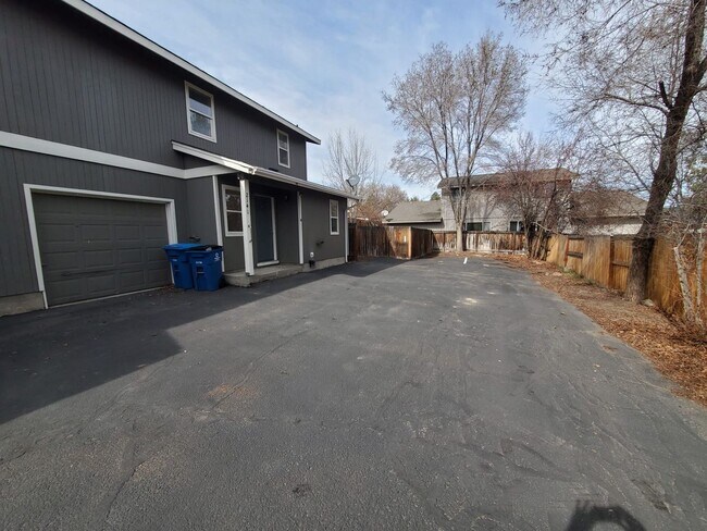 Foto del edificio - Quartz Ave 3plex/Ariserem-014