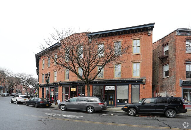 Foto del edificio - 478-482 Main St
