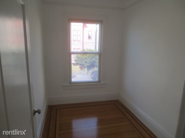 Foto del edificio - 945 Oak St