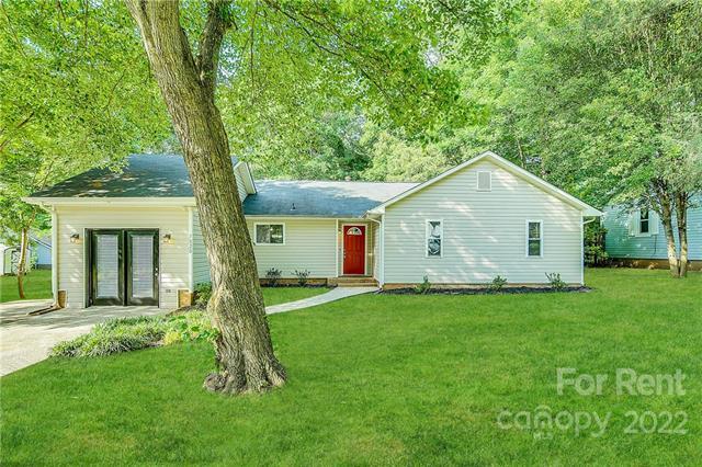 Primary Photo - 7820 Hickory Hollow Ln