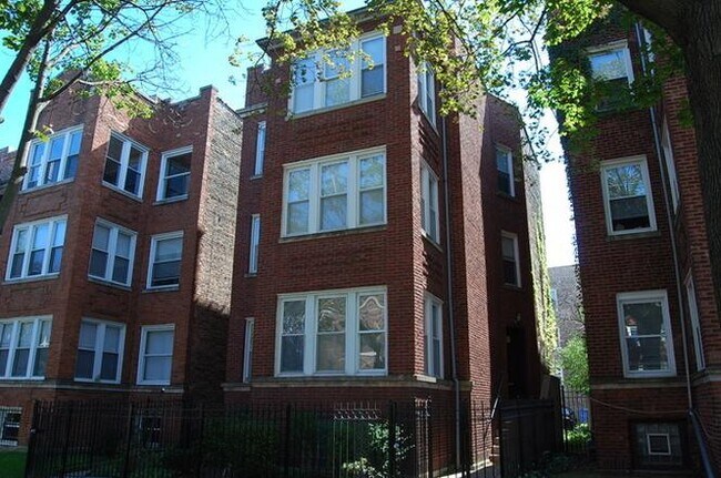 Foto del edificio - 2057 w birchwood ave
