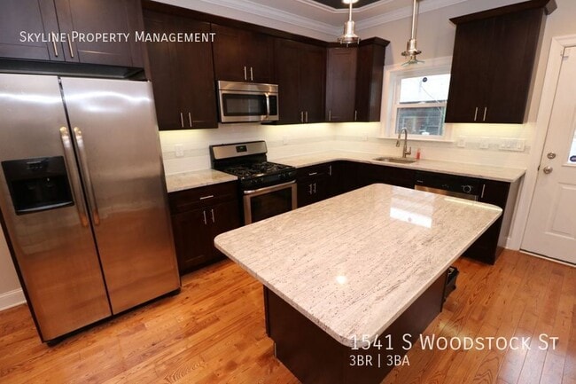 Foto del edificio - 1541 S Woodstock St