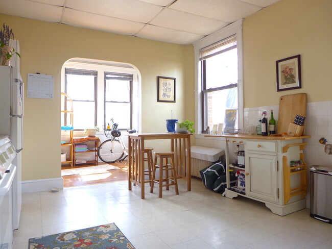 Foto del edificio - 97 Colborne Rd