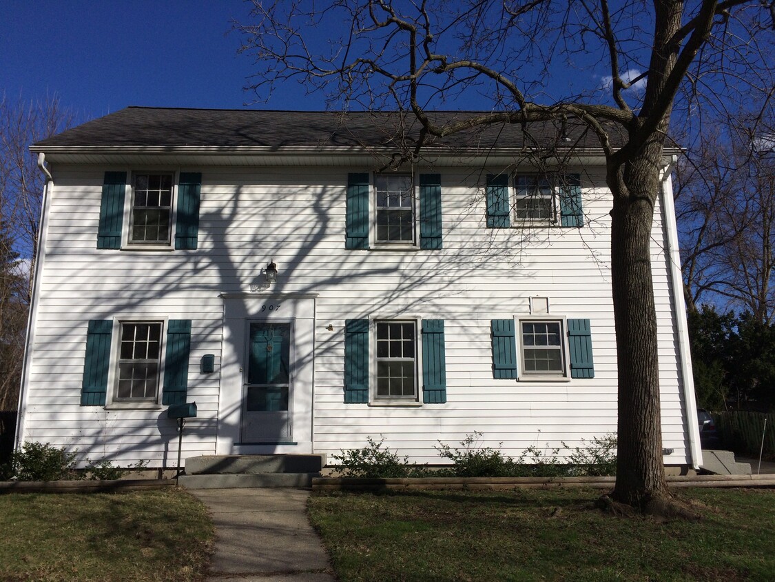 Primary Photo - 907 Pleasant Dr