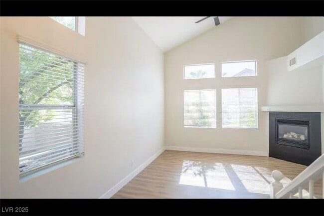 Building Photo - 250 Bailey Island Dr