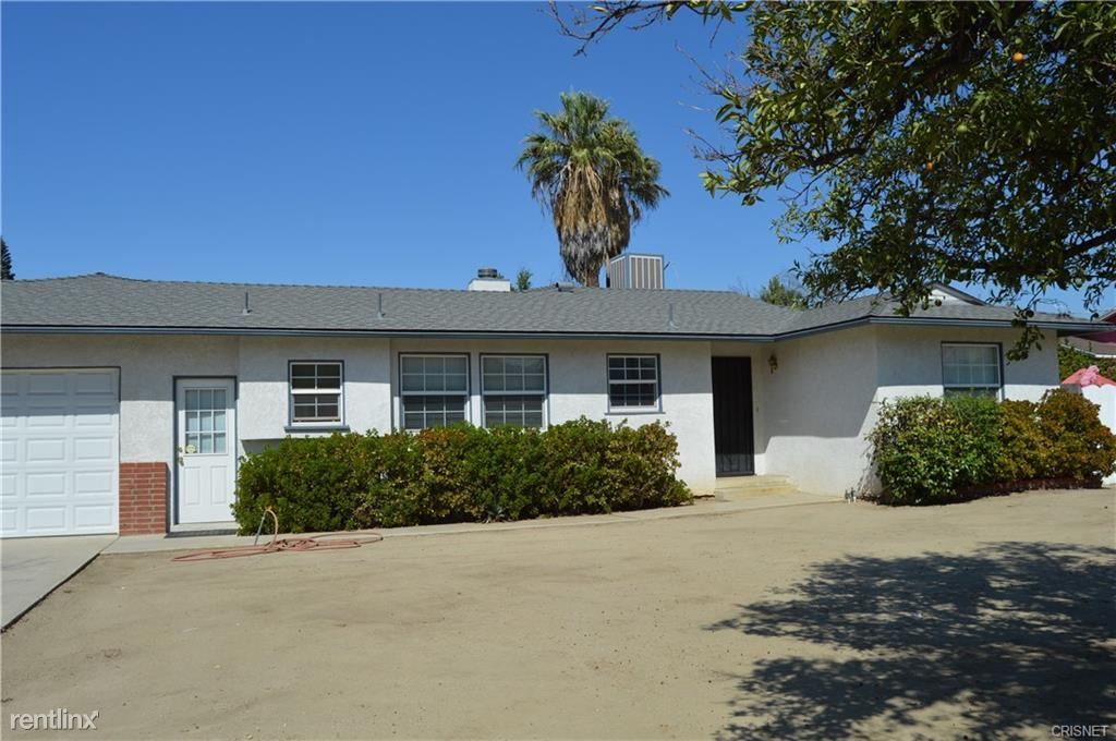 4 br, 2 bath House 8959 Haskell Ave House Rental in Los Angeles, CA