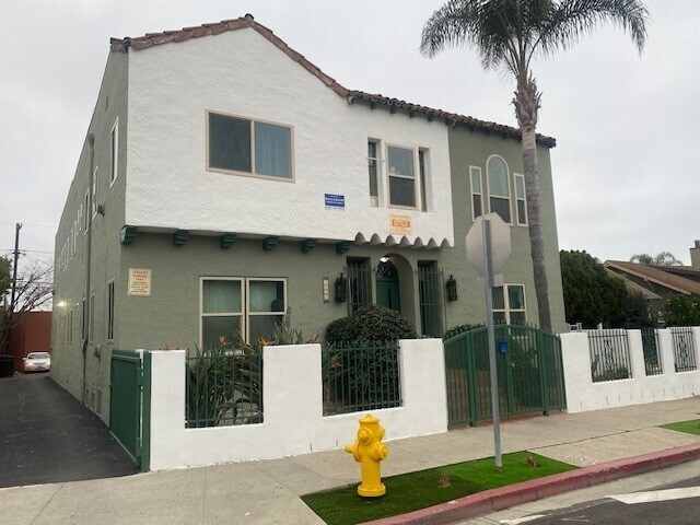 Building Photo - 4632 Pickford St