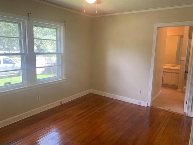 Foto del edificio - 2307 Emogene St