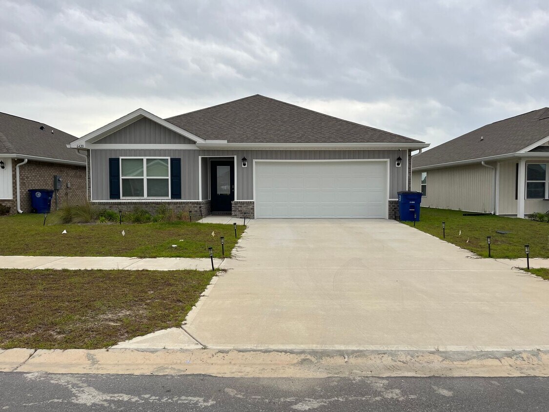 Foto principal - Modern & Efficient Home in the Amenity Rich LIBERTY Community! *1/2 OFF 1st Month's Rent & Securi...