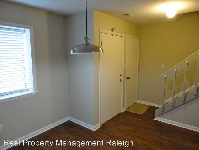 Building Photo - 7308 Sandy Creek Dr