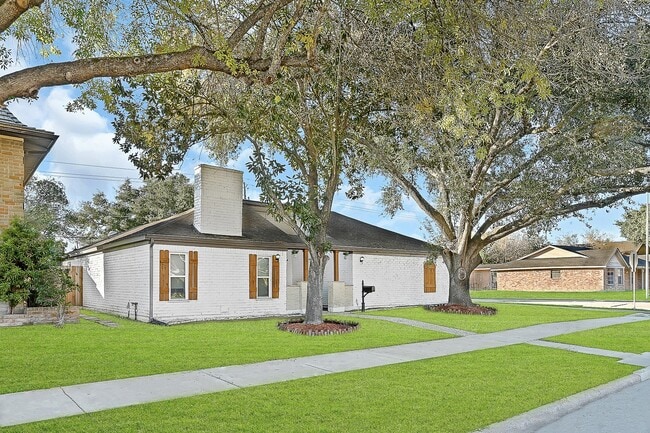 Foto del edificio - 10822 Bob White Dr