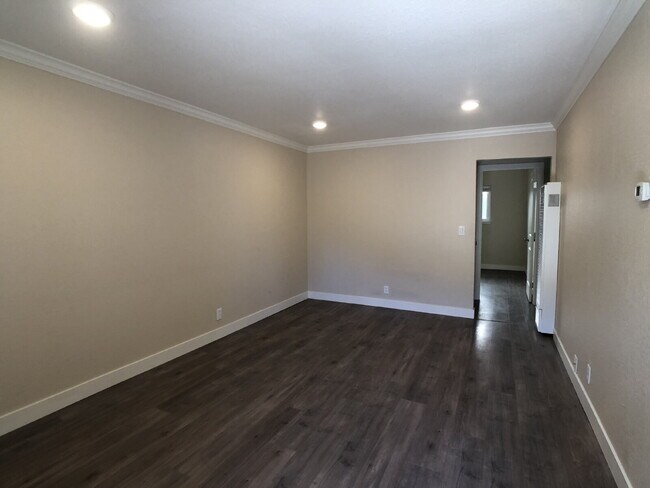 Building Photo - West San Jose Apartment