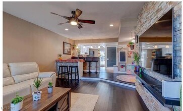 Building Photo - 6504 Ironbark Ln