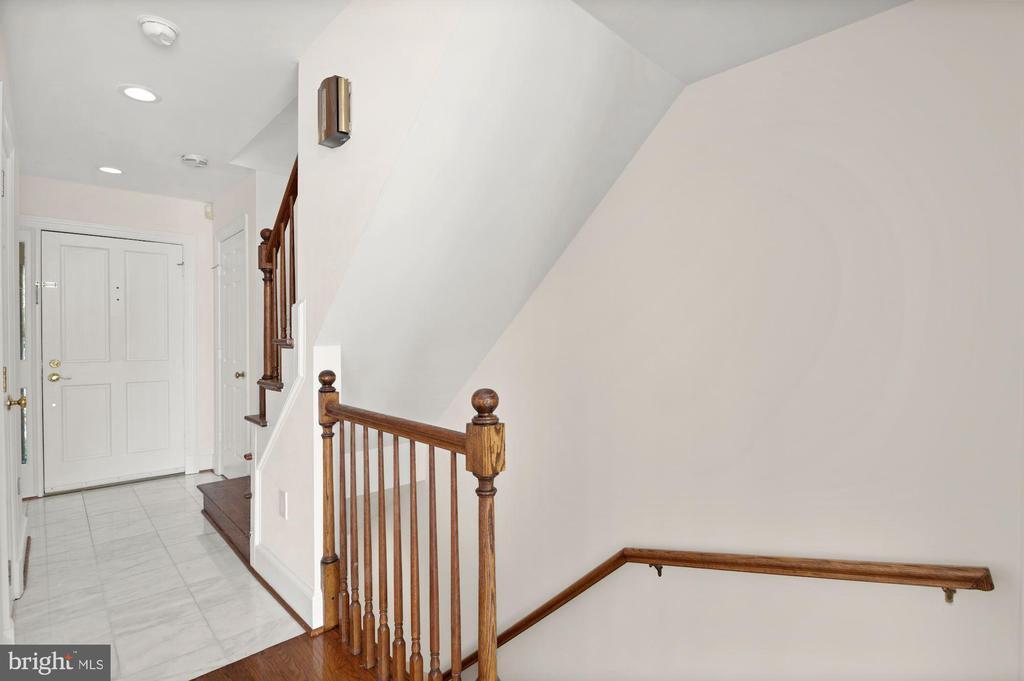 Primary Photo - 3944 Georgetown Ct NW