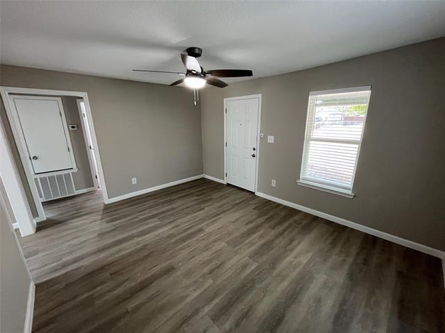 Building Photo - 2406 Lolita Dr
