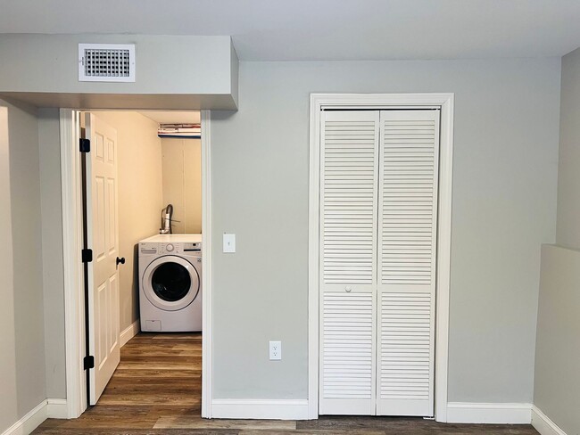 Building Photo - 1398 Quechee-Hartland Rd