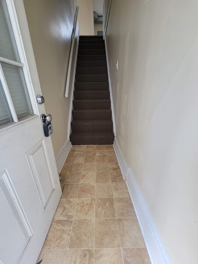 Foto del edificio - 933 Bleigh Ave