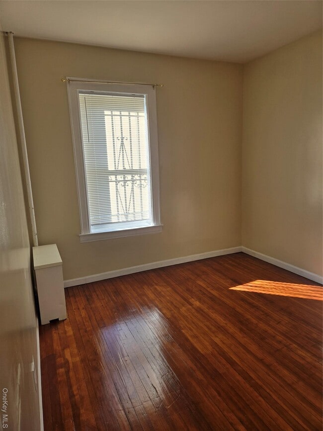 Foto del edificio - 1170 E 95th St