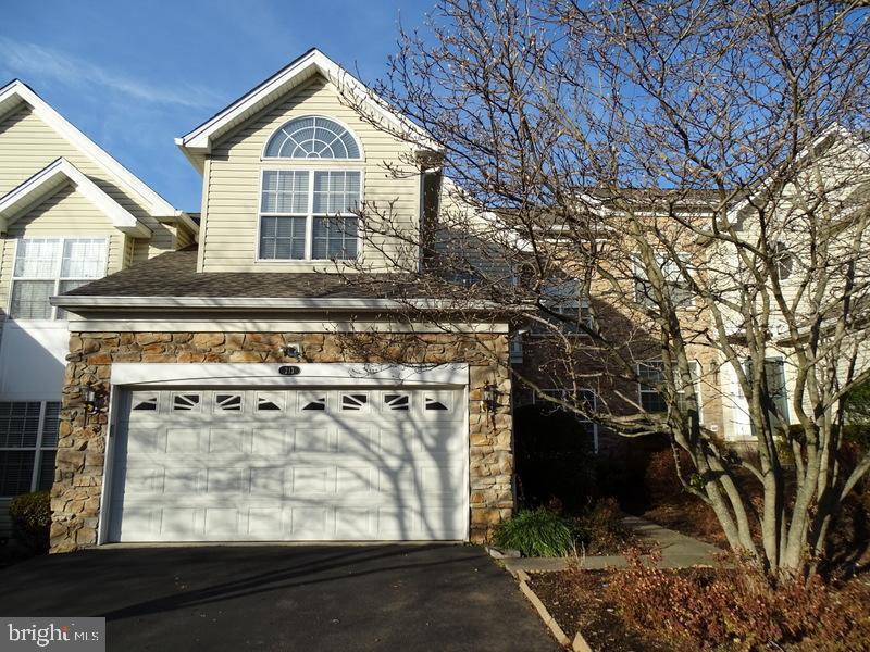 Primary Photo - 213 Silverbell Ct