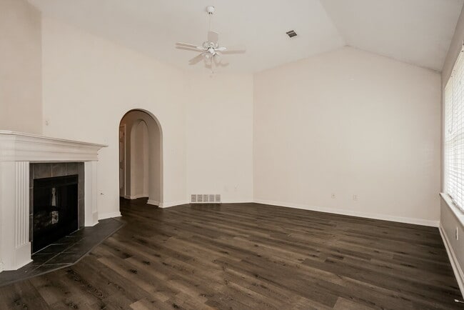 Building Photo - 1224 Whistler Dr