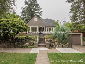 Building Photo - 1417 NE Stanton St
