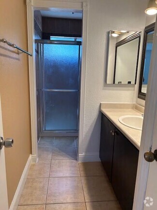 Building Photo - 3591 Quail Lakes Dr