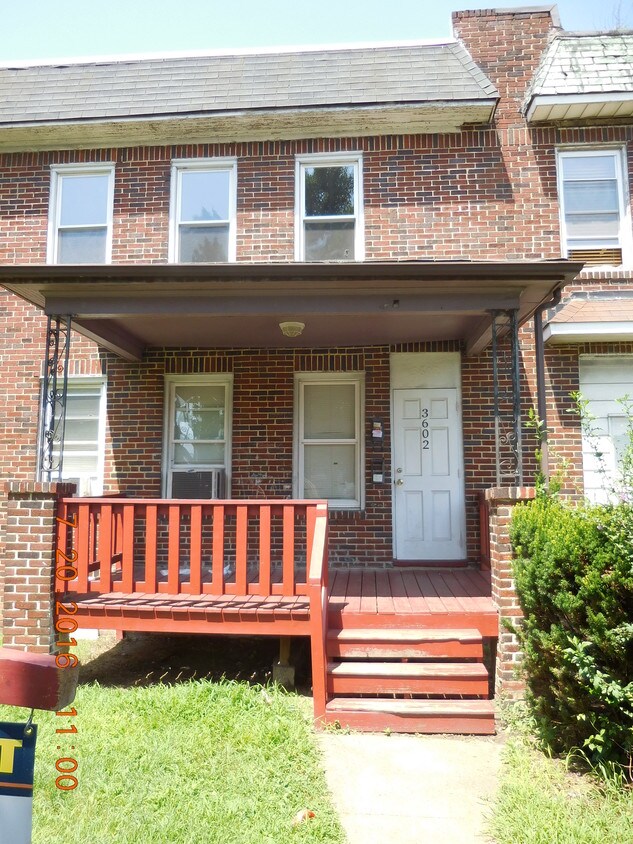 Primary Photo - 3602 Brooklyn Ave
