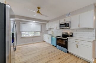 Building Photo - 2387 Ridgecrest Dr