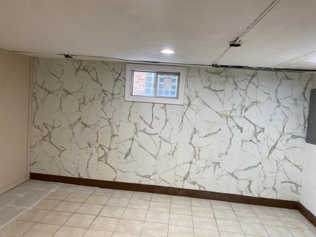 Foto del edificio - 3704 W 69th Pl