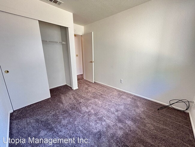 Building Photo - 3 br, 2 bath House - 6845 Springmont Dr.