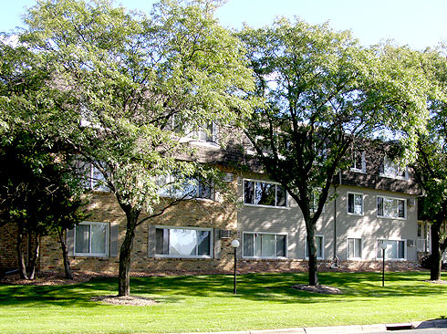 Building Photo - Rhode Island Chateau Apartments